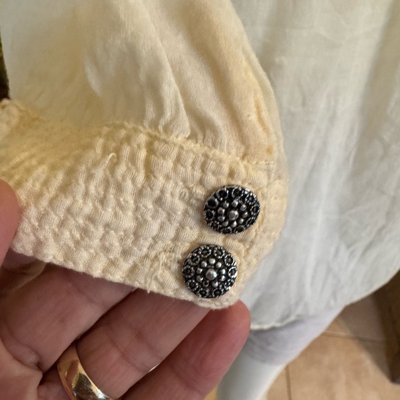 Nine West Cream 3/4 Sleeve Buttoned Blouse - Picture 7 of 13